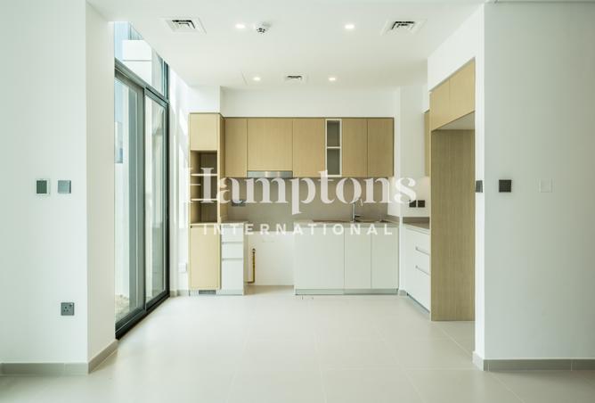 Close to Pool | Family Living | Ready to move photo 2