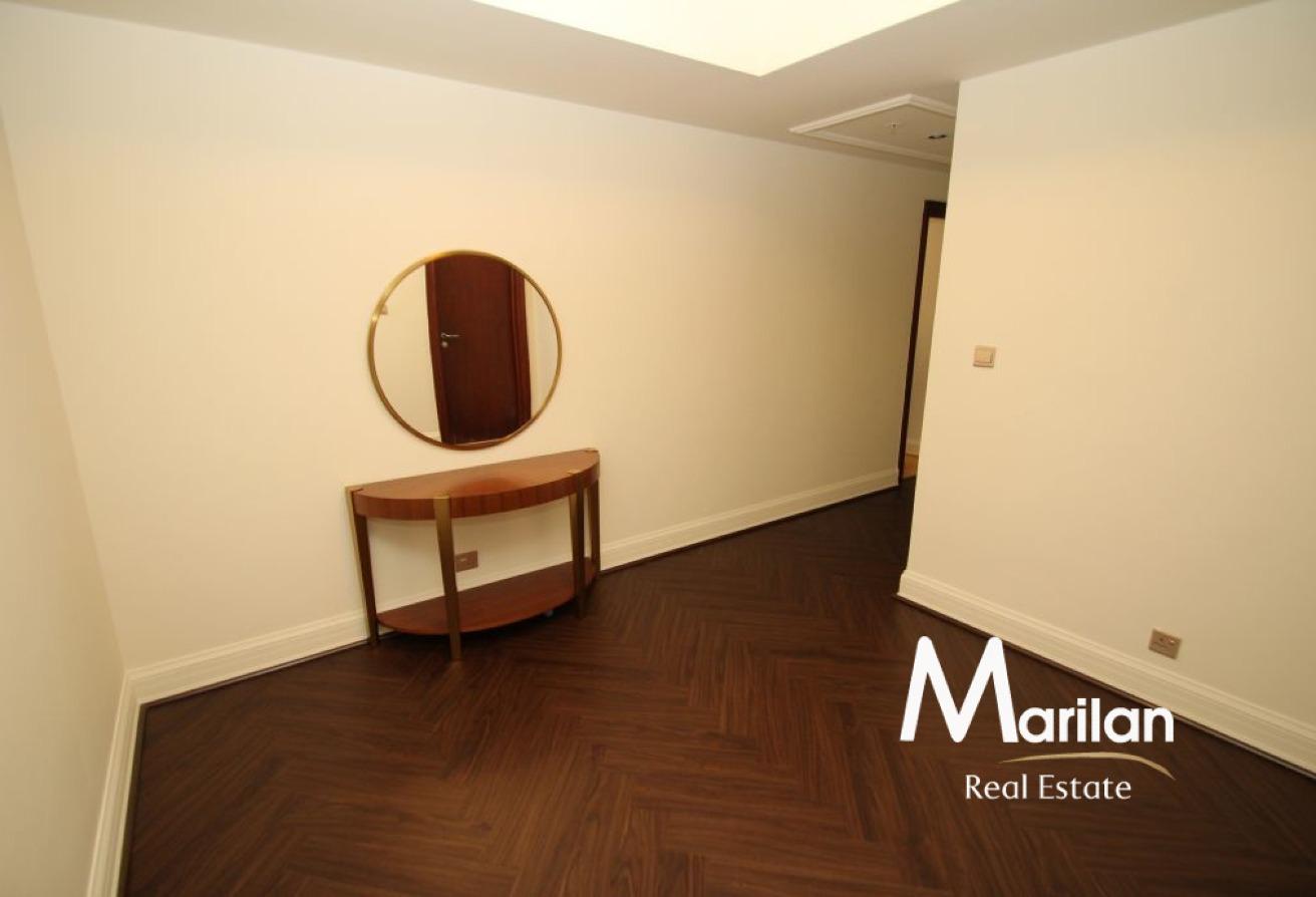 Large 4BR + Maid | Exclusive| Fully Furnished photo 3