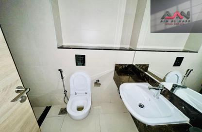 Apartment - 2 Bedrooms - 3 Bathrooms for rent in Janayen Avenue - Mirdif Hills - Mirdif - Dubai