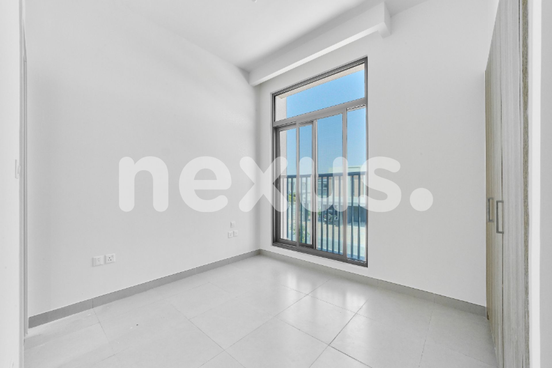 Single Row | Vacant | Brand New | Roof Top