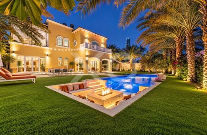 Villa - 5 - 6 for sale in District 2 - Jumeirah Park - Dubai