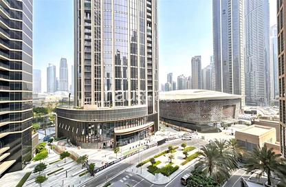Apartment - 2 Bedrooms - 2 Bathrooms for sale in Standpoint Tower 2 - Standpoint Towers - Downtown Dubai - Dubai