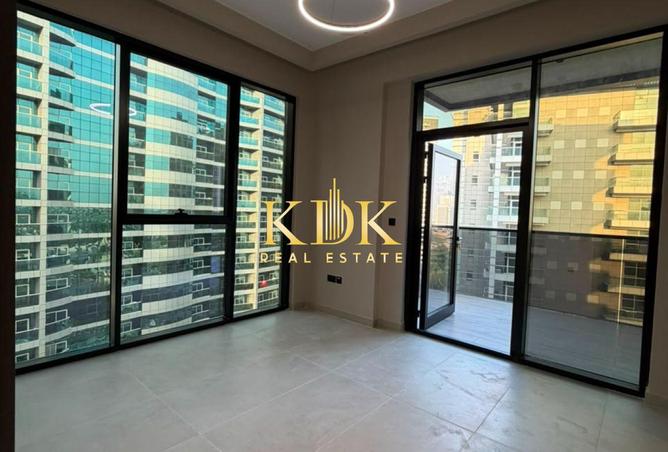 135644386 - Property Main Image