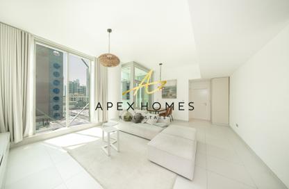 Apartment - 1 - 2 for rent in Panoramic Tower - Dubai Marina - Dubai