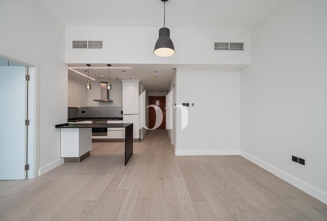 Unfurnished | Marina View | Spacious photo 3