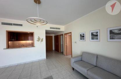Apartment - 1 Bedroom - 1 Bathroom for rent in The Links East Tower - The Links - The Views - Dubai