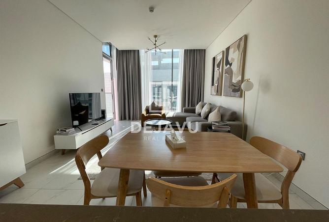 12 cheques | Cheque deposit | Fully furnished