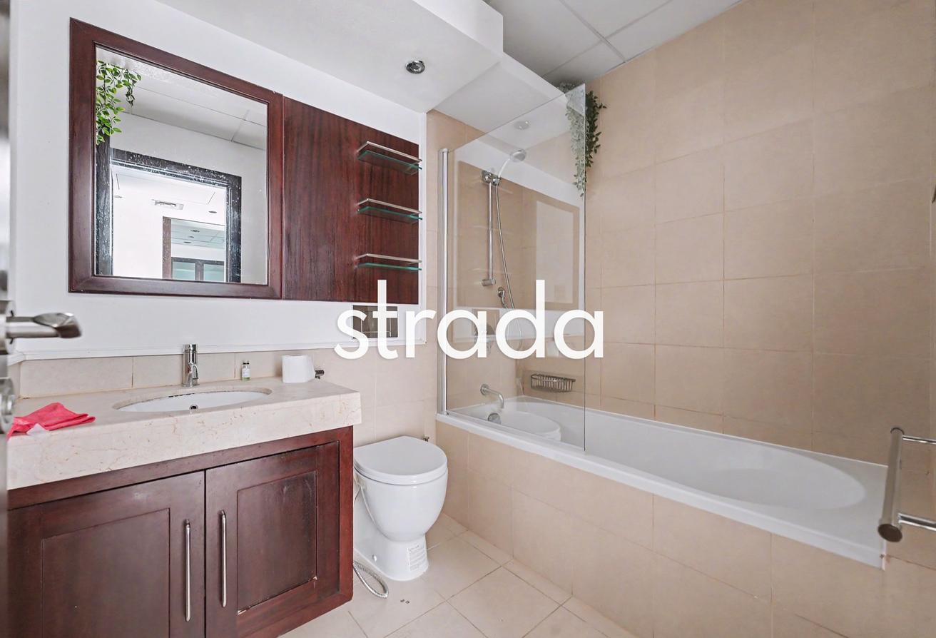 Well maintained | Unfurnished | Chiller free photo 17