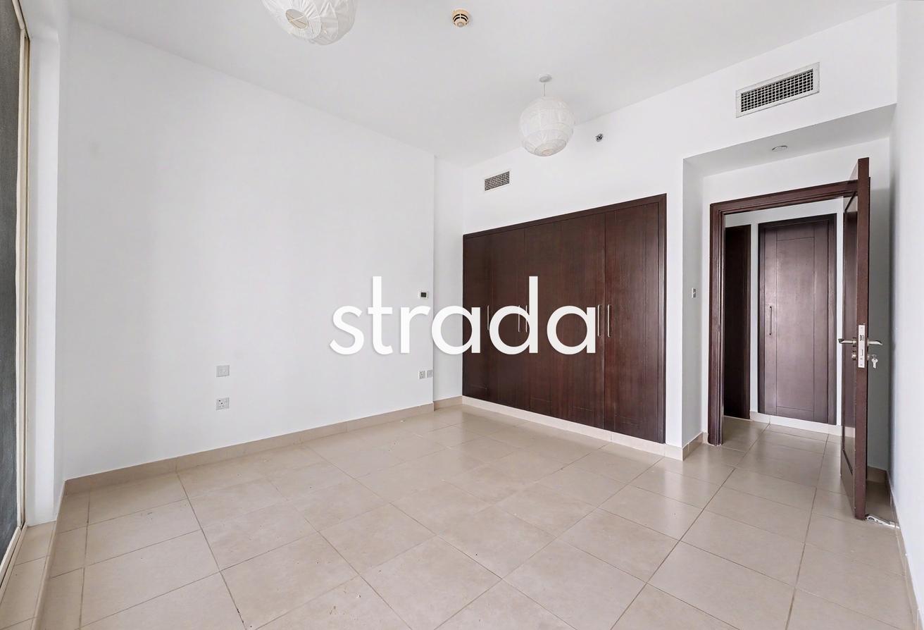 Well maintained | Unfurnished | Chiller free photo 14