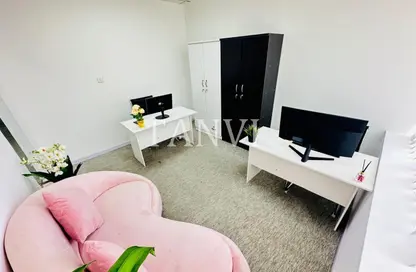 Office Space - 1 Bedroom - 1 Bathroom for rent in Hor Al Anz East - Hor Al Anz - Deira - Dubai
