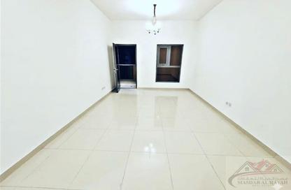 Apartment - 1 Bedroom - 2 Bathrooms for rent in Muwaileh 29 Building - Muwaileh - Sharjah