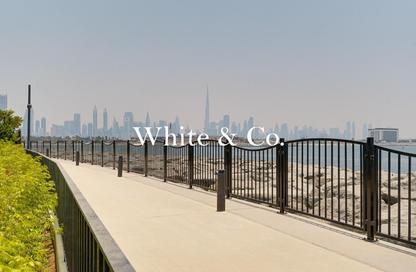 Villa - 5 Bedrooms - 7 Bathrooms for rent in Sur La Mer 1 - Sur La Mer - La Mer - Jumeirah - Dubai