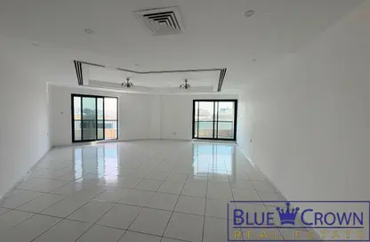 Apartment - 3 Bedrooms - 3 Bathrooms for rent in Etoile Building - Al Mankhool - Bur Dubai - Dubai