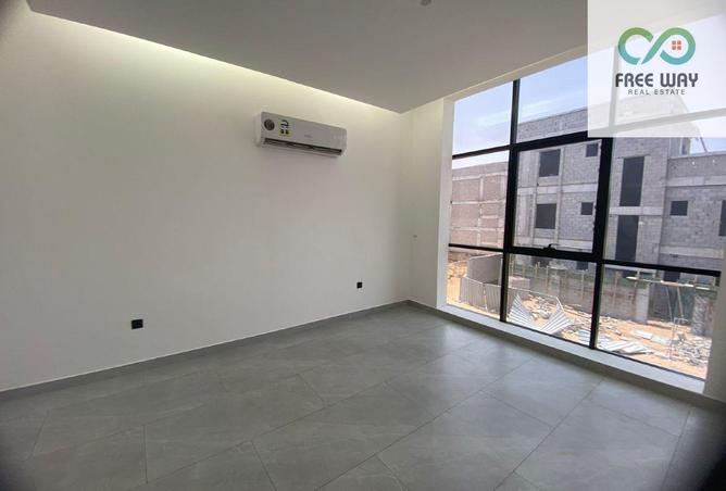 141897631 - صورة العقار 2