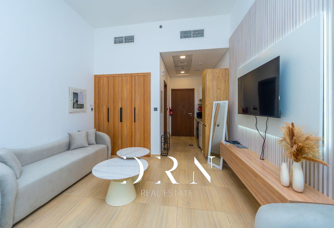 Fully Furnished | Functional Studio | Ready photo 5