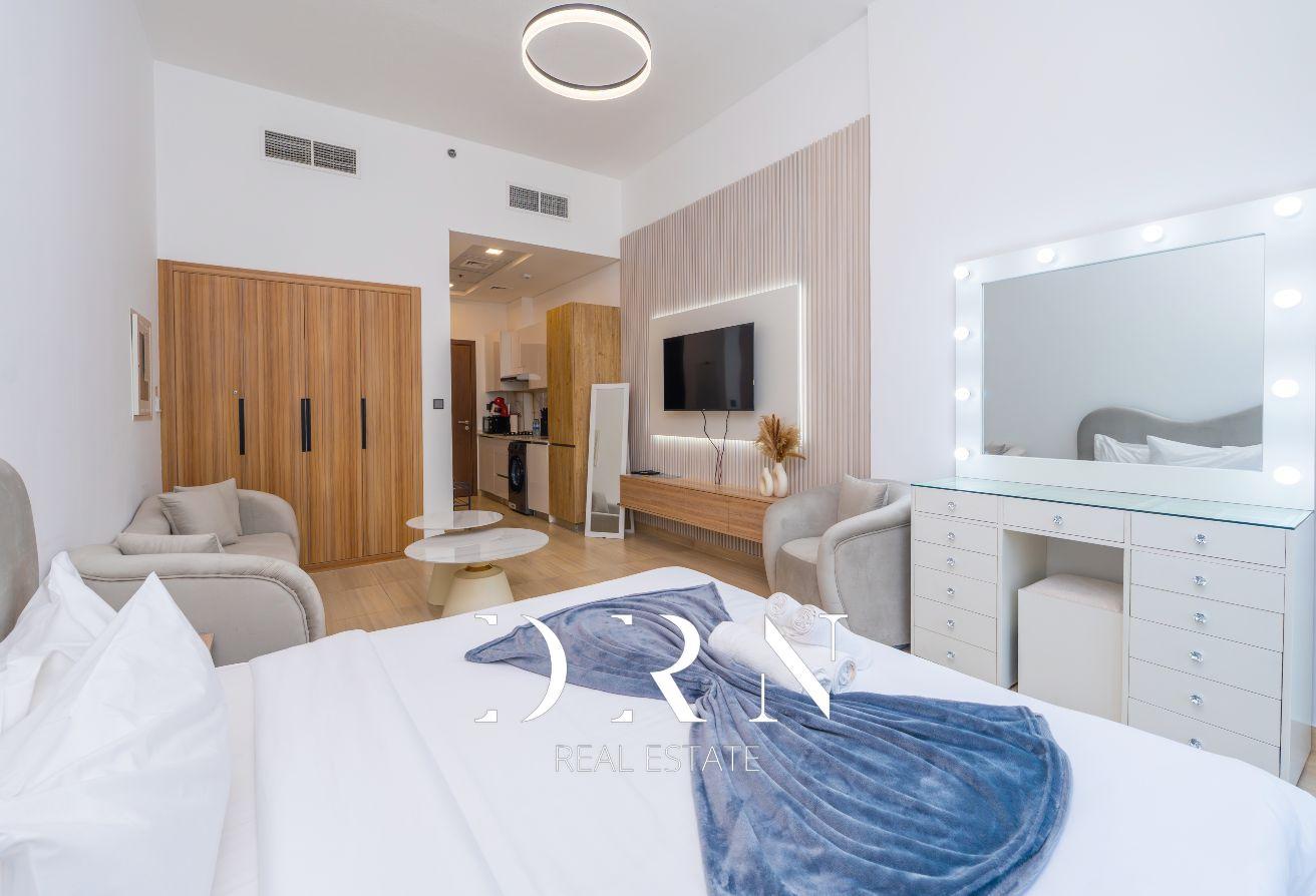 Fully Furnished | Functional Studio | Ready photo 4