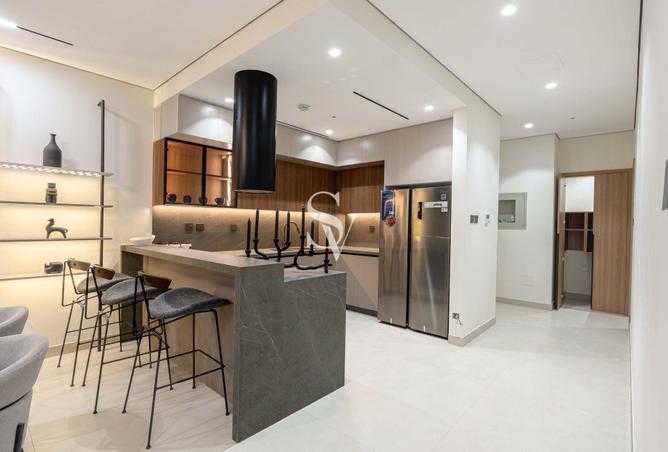 100825354 - Property Image 2
