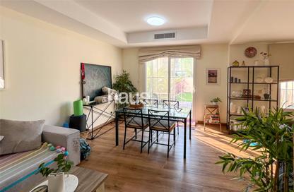 Villa - 2 Bedrooms - 3 Bathrooms for rent in Springs 2 - The Springs - Dubai