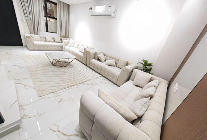 104267779 - Property Image 2