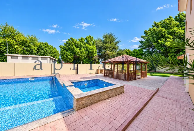 160114977 - Property Image 2