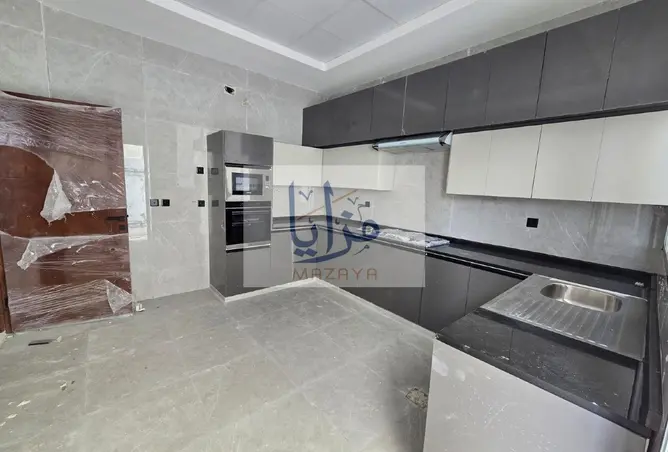145963430 - Property Image 3