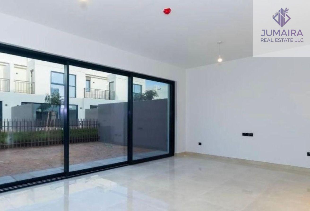 2 BR VILA Steps from Pool, Gym & Kids’ Area,BEACH