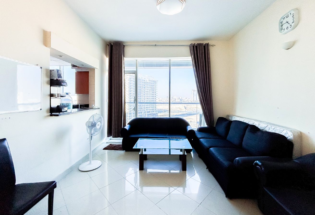 Vacant on Transfer | Lake View | Investors deal