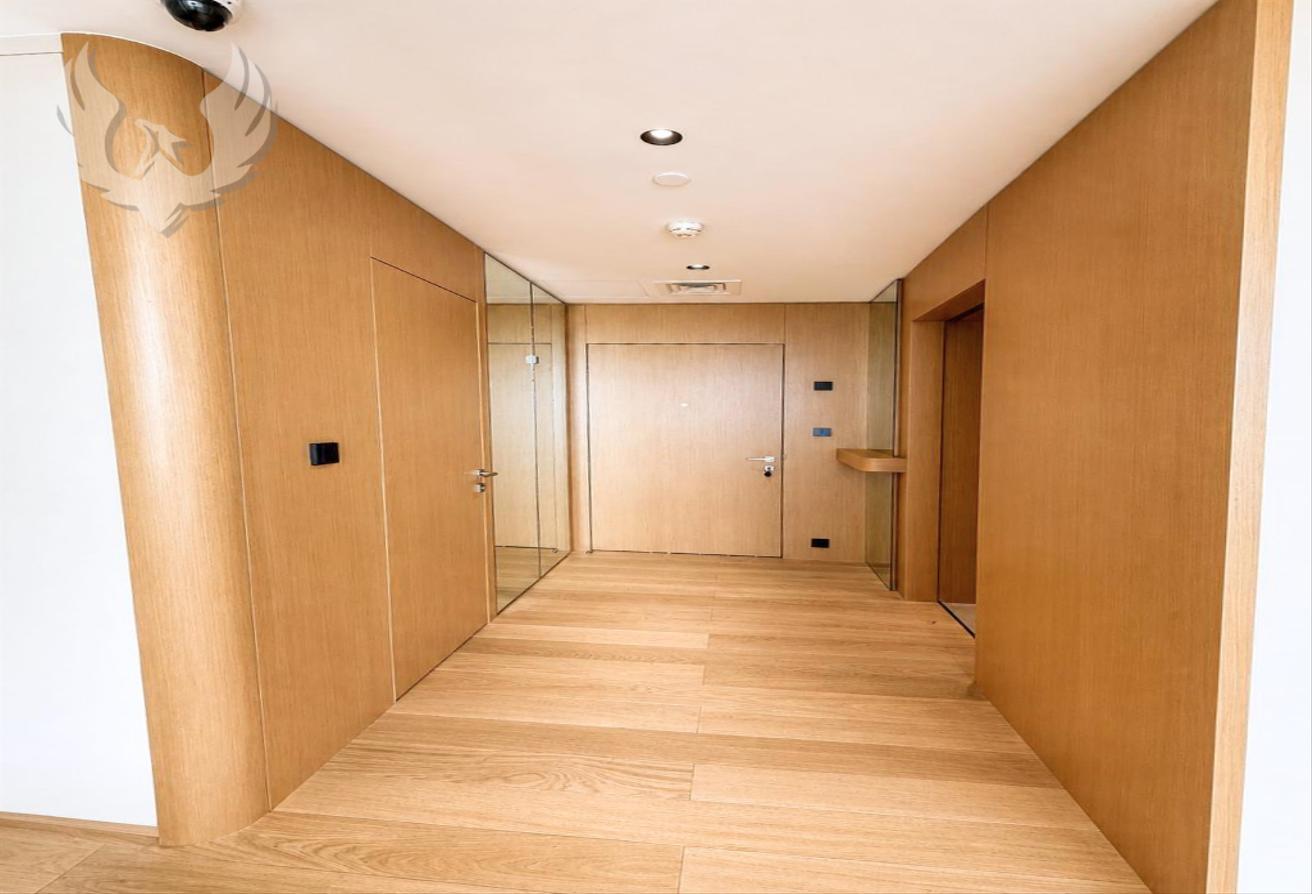 Executive Apt. | High Ceiling | Golf Course View photo 7