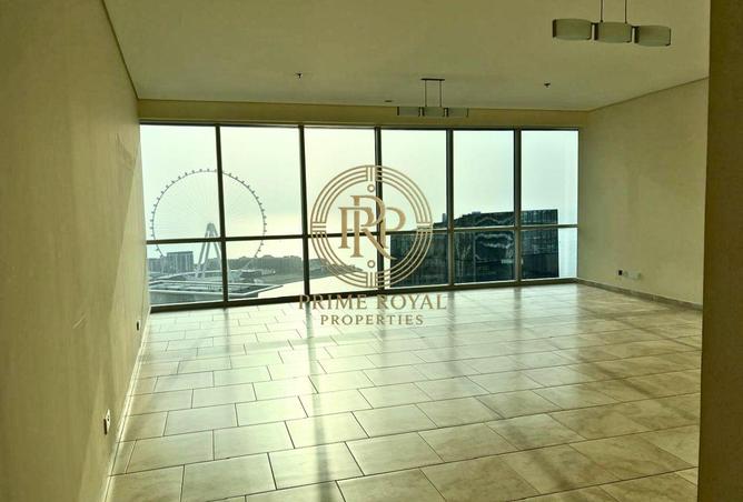 Luxurious 3 Bed + Maids +Storage Full Sea View photo 3