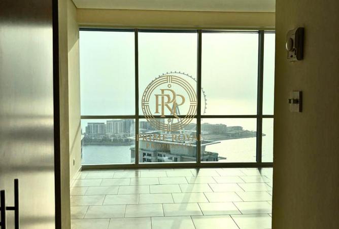 Luxurious 3 Bed + Maids +Storage Full Sea View photo 2