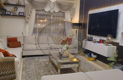 Apartment - 3 - 3 for rent in Mazaya 19 - Queue Point - Liwan - Dubai
