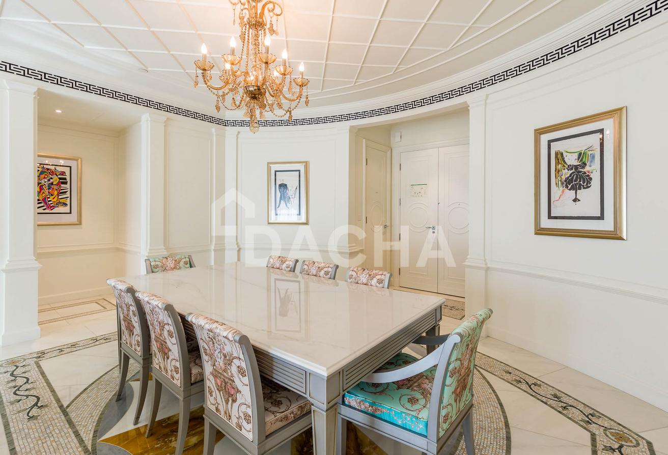 Luxury Furnished 3 Bed | Versace | Vacant photo 4
