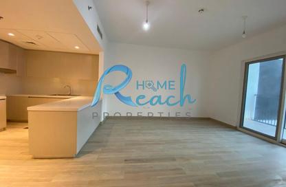Apartment - 2 - 2 for rent in Waters Edge - Yas Island - Abu Dhabi