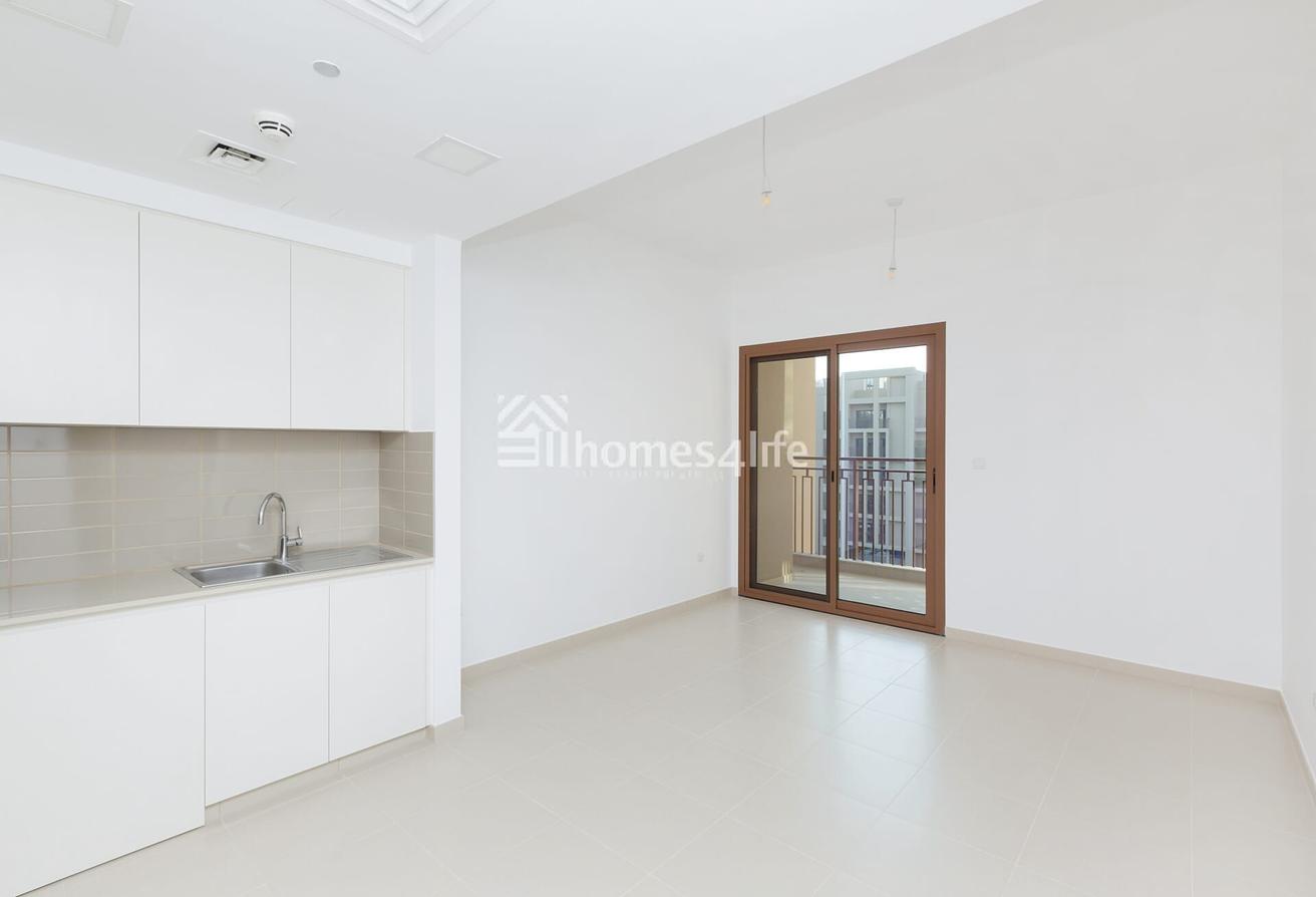 Pool View | Vacant | 1 Bedroom photo 2