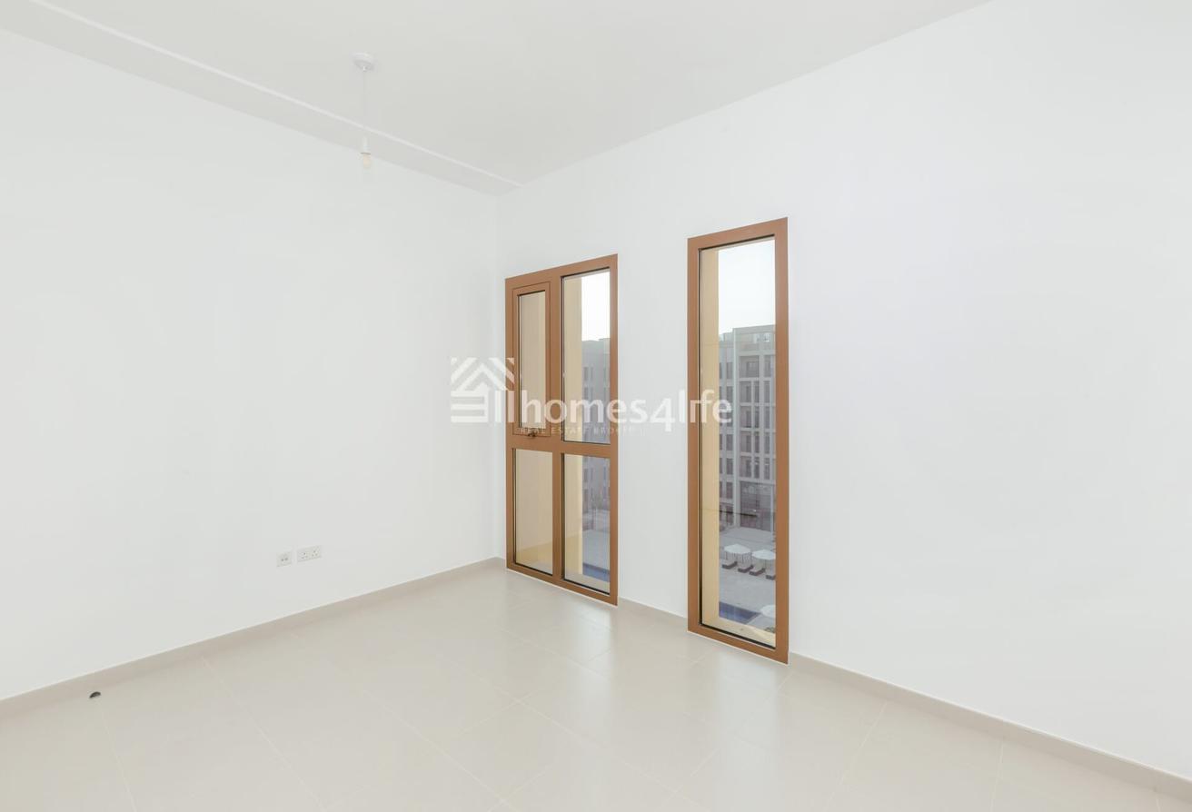 Pool View | Vacant | 1 Bedroom photo 7