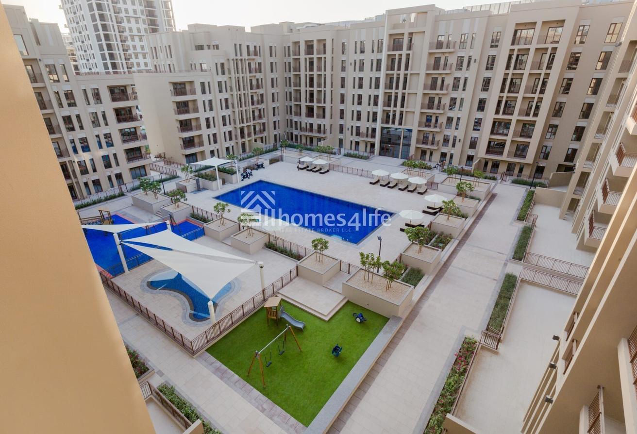 Pool View | Vacant | 1 Bedroom photo 12