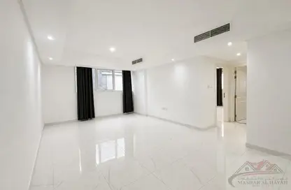 Apartment - 1 Bedroom - 2 Bathrooms for rent in Muwaileh 29 Building - Muwaileh - Sharjah