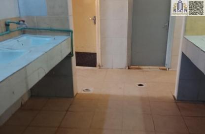 سكن عمال - استوديو - 7+ للايجار في الصجعة الصناعية - الصجعة - الشارقة