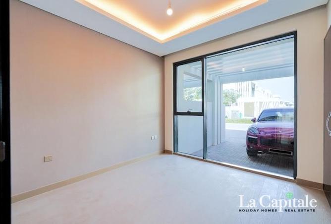 82799817 - Property Image 3