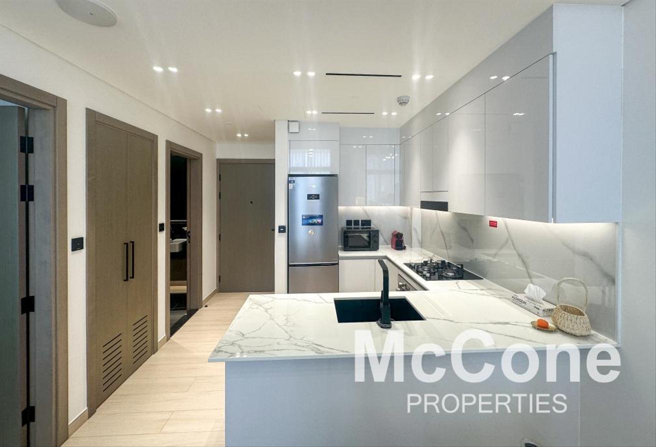 High Floor | Available | Luxury Finishing photo 8