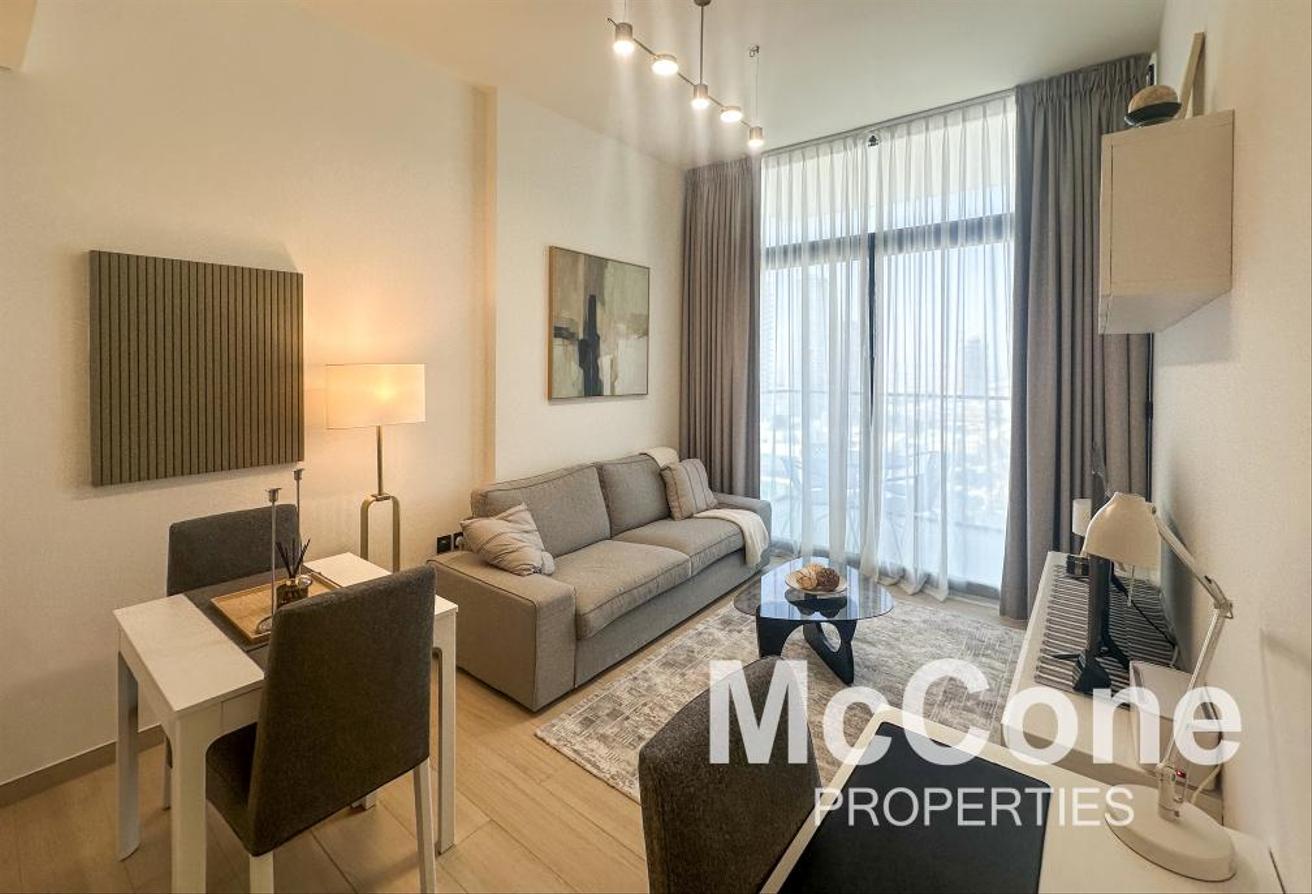 High Floor | Available | Luxury Finishing photo 4