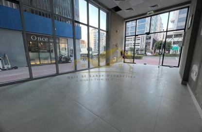 Shop - Studio - 1 Bathroom for rent in Jumeirah Garden City - Al Satwa - Dubai
