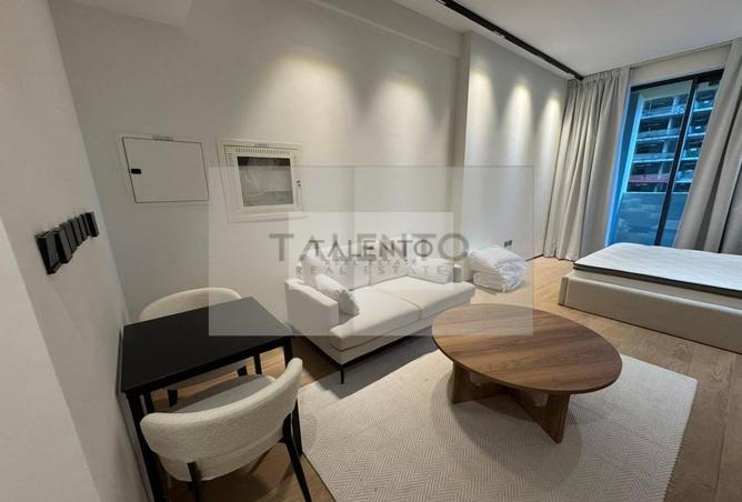 68273289 - Property Image 2