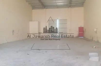 مستودع - استوديو - 1 حمام للايجار في أم درع - أم القيوين