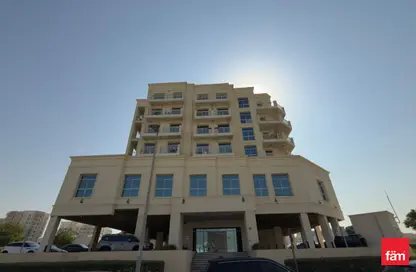Apartment - 2 Bedrooms - 3 Bathrooms for sale in Mazaya 11 - Queue Point - Liwan - Dubai Land - Dubai