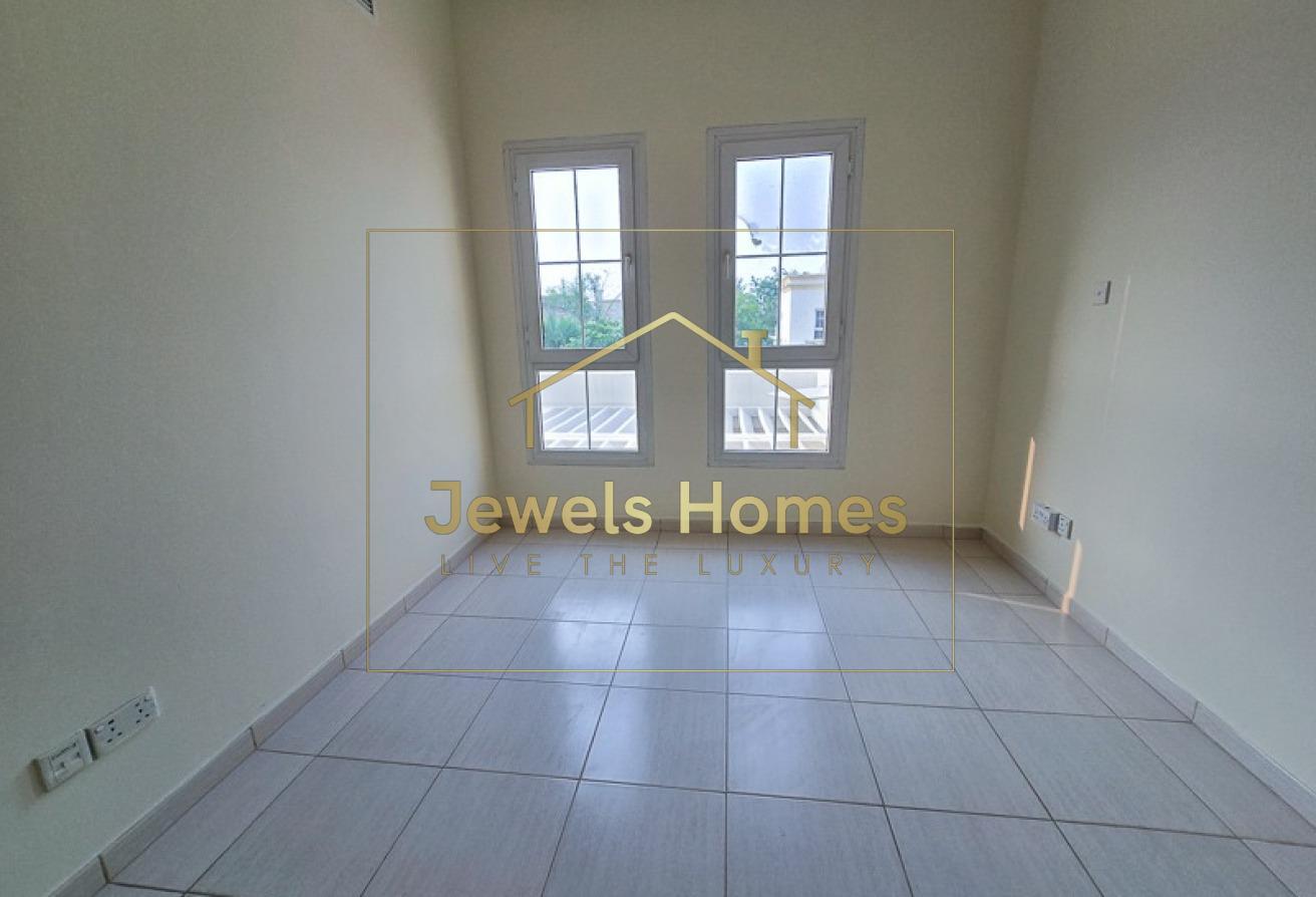 Single Row | Renovated| Vastu | Type 3M| Road view photo 19