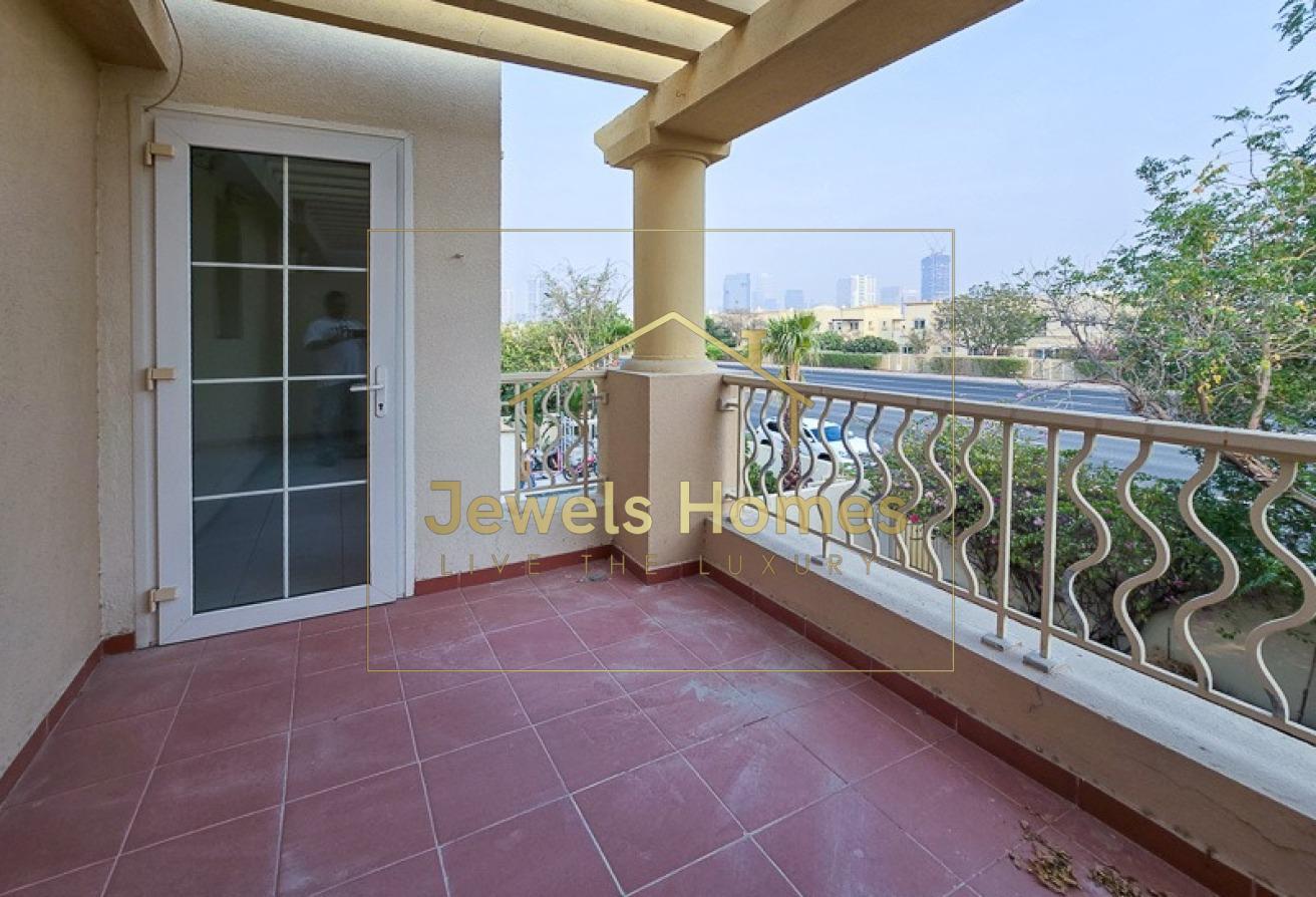 Single Row | Renovated| Vastu | Type 3M| Road view photo 18