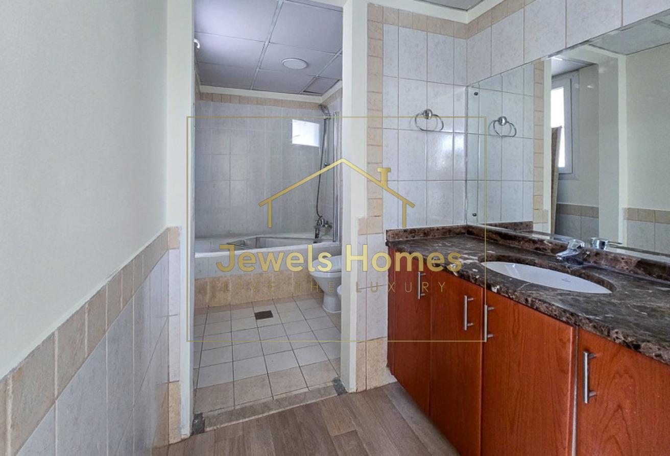 Single Row | Renovated| Vastu | Type 3M| Road view photo 25