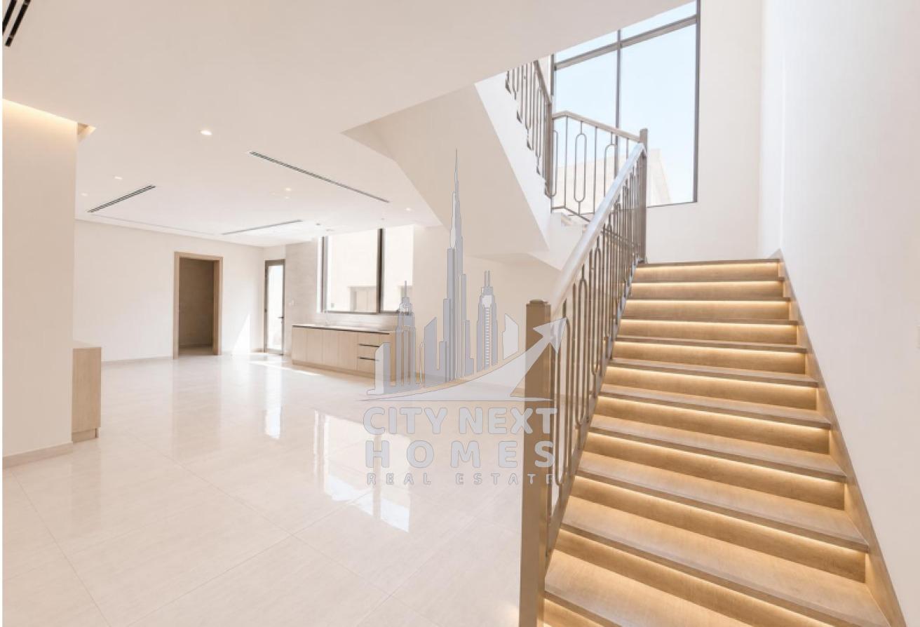 Spacious 6 Bedroom Villa with Garden | Maid's Room photo 10