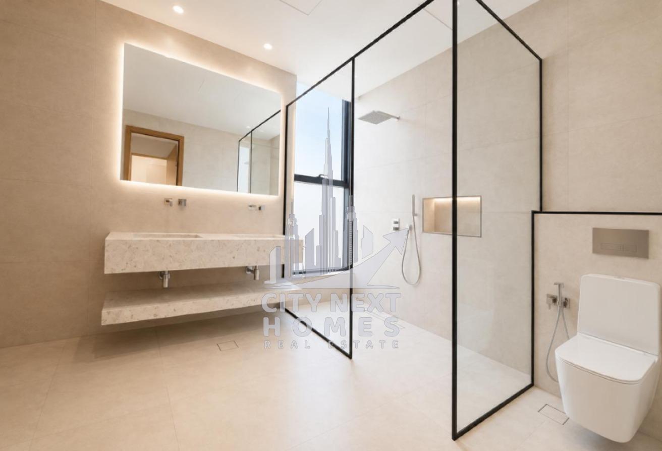 Spacious 6 Bedroom Villa with Garden | Maid's Room photo 15